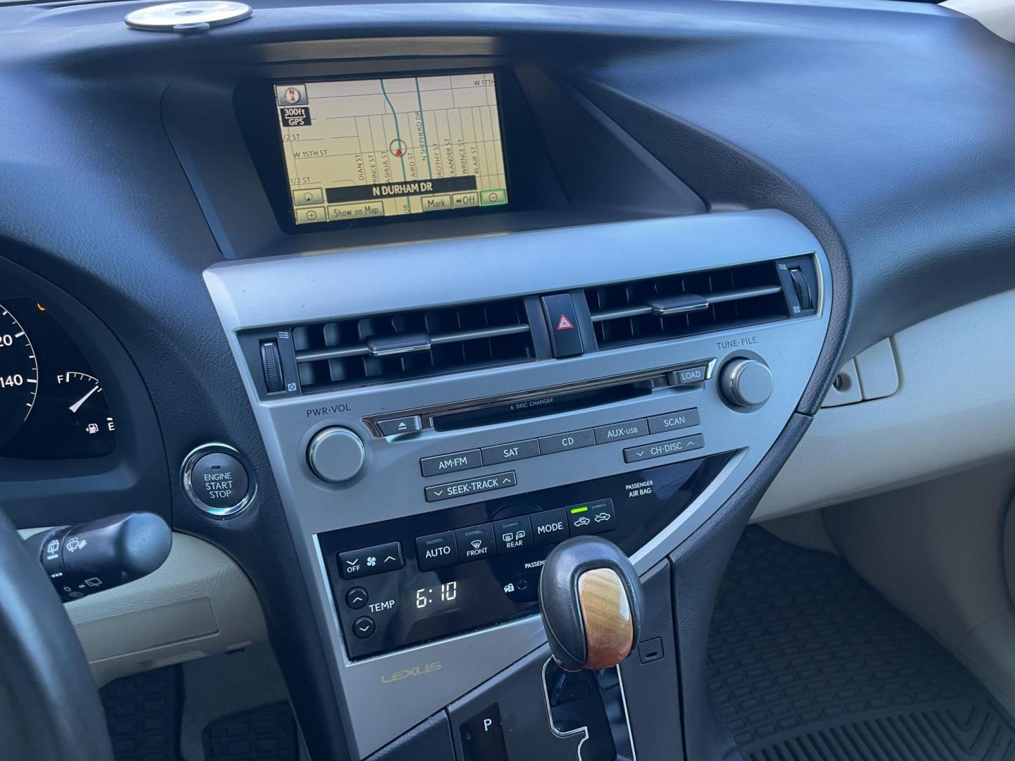 2010 /Tan/Leather Lexus RX 350 AWD (2T2BK1BA5AC) with an 3.5L V6 DOHC 24V engine, 5-Speed Automatic transmission, located at 1501 West 15th St., Houston, 77008, (713) 869-2925, 29.797941, -95.411789 - Photo#12