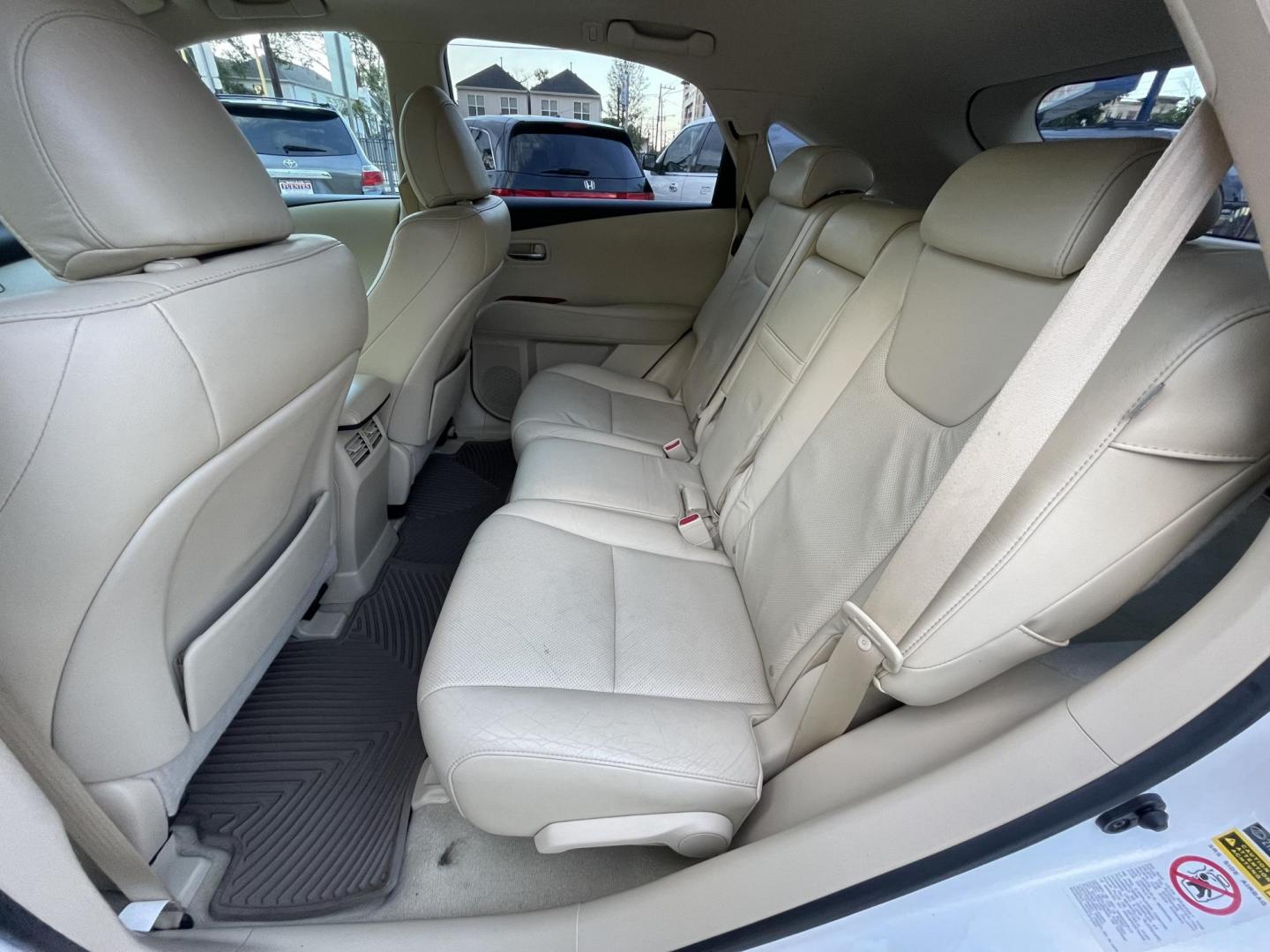 2010 /Tan/Leather Lexus RX 350 AWD (2T2BK1BA5AC) with an 3.5L V6 DOHC 24V engine, 5-Speed Automatic transmission, located at 1501 West 15th St., Houston, 77008, (713) 869-2925, 29.797941, -95.411789 - Photo#6