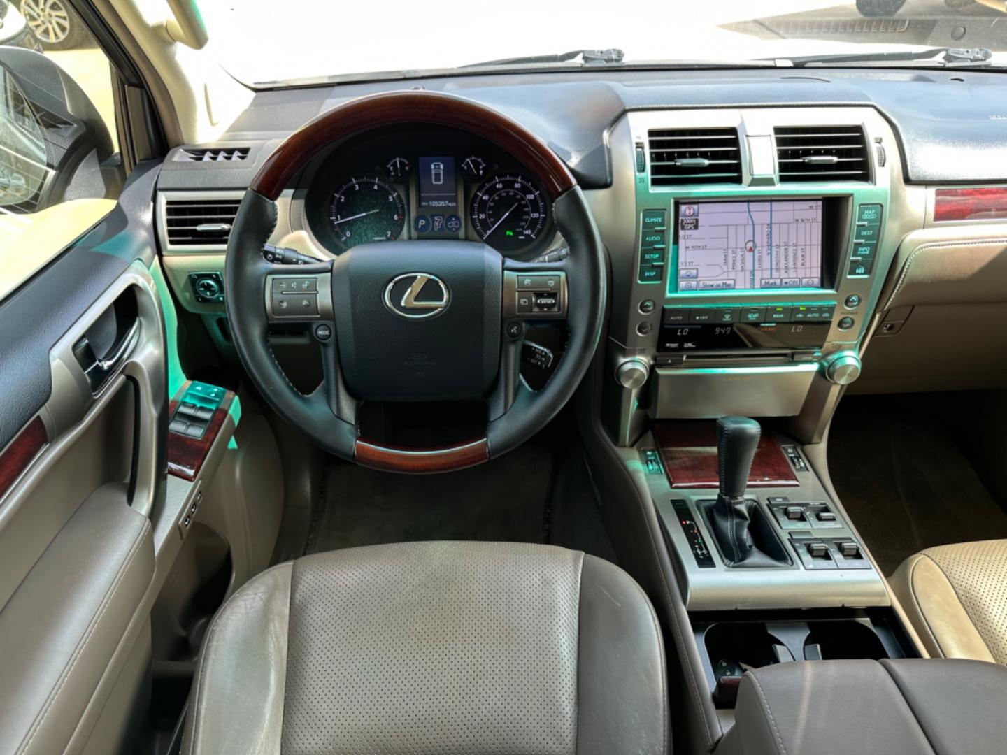 2011 White /Brown Lexus GX 460 Premium (JTJJM7FX3B5) with an 4.6L V8 DOHC 32V engine, 6-Speed Automatic transmission, located at 1501 West 15th St., Houston, 77008, (713) 869-2925, 29.797941, -95.411789 - Photo#10