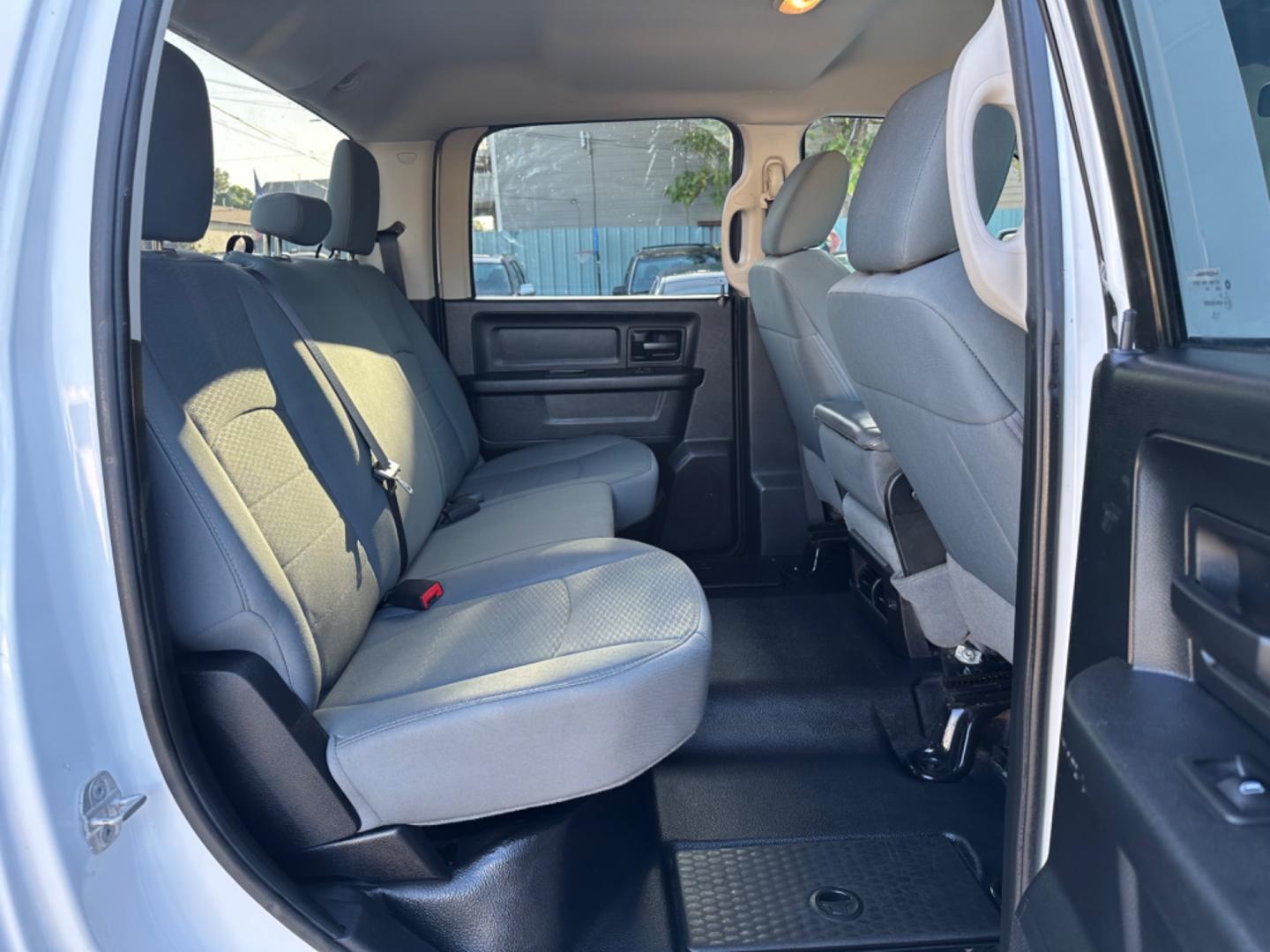 2014 White /Silver RAM 1500 Tradesman Crew Cab SWB 4WD (1C6RR7KG8ES) with an 3.6L V6 DOHC 24V FFV engine, 6-Speed Automatic transmission, located at 1501 West 15th St., Houston, 77008, (713) 869-2925, 29.797941, -95.411789 - Photo#6