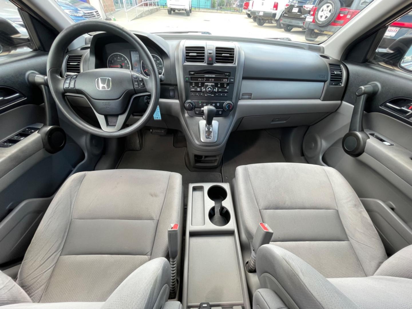 2011 Red /Silver Honda CR-V SE 2WD 5-Speed AT (5J6RE3H43BL) with an 2.4L L4 DOHC 16V engine, 5-Speed Automatic transmission, located at 1501 West 15th St., Houston, 77008, (713) 869-2925, 29.797941, -95.411789 - Photo#9