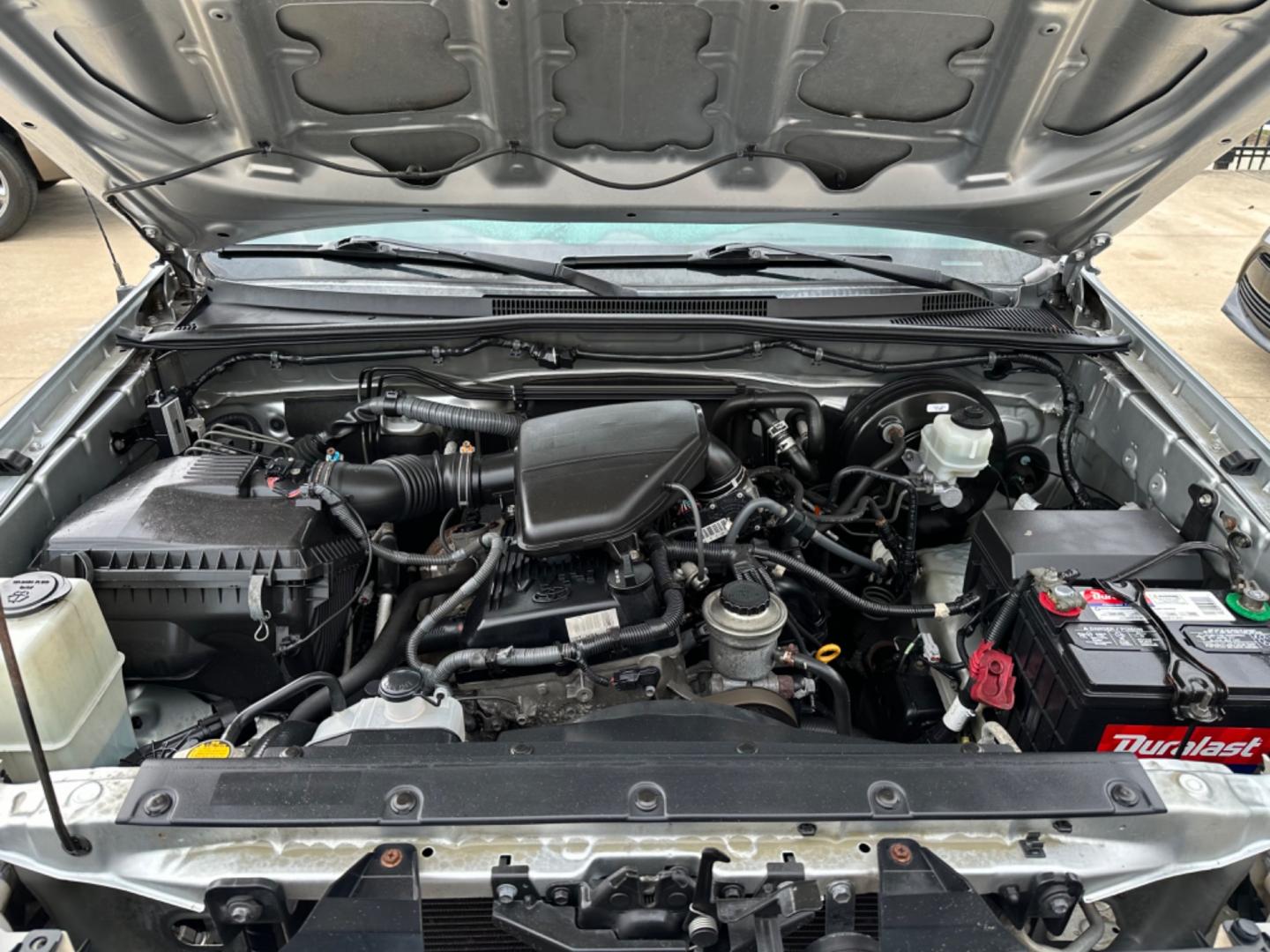 2012 Silver /Silver Toyota Tacoma Sr5 (5TFJX4GN3CX) with an 2.7L engine, Automatic transmission, located at 1501 West 15th St., Houston, 77008, (713) 869-2925, 29.797941, -95.411789 - Photo#15