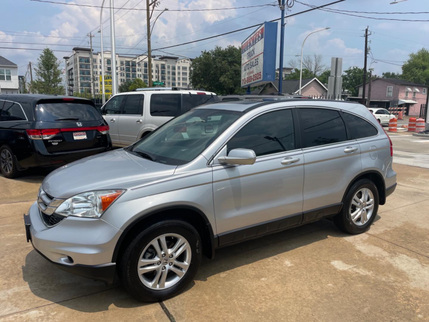 2010 Silver /Silver Honda CR-V EX-L 2WD 5-Speed AT (5J6RE3H7XAL) with an 2.4L L4 DOHC 16V engine, 5-Speed Automatic transmission, located at 1501 West 15th St., Houston, 77008, (713) 869-2925, 29.797941, -95.411789 - Photo#0