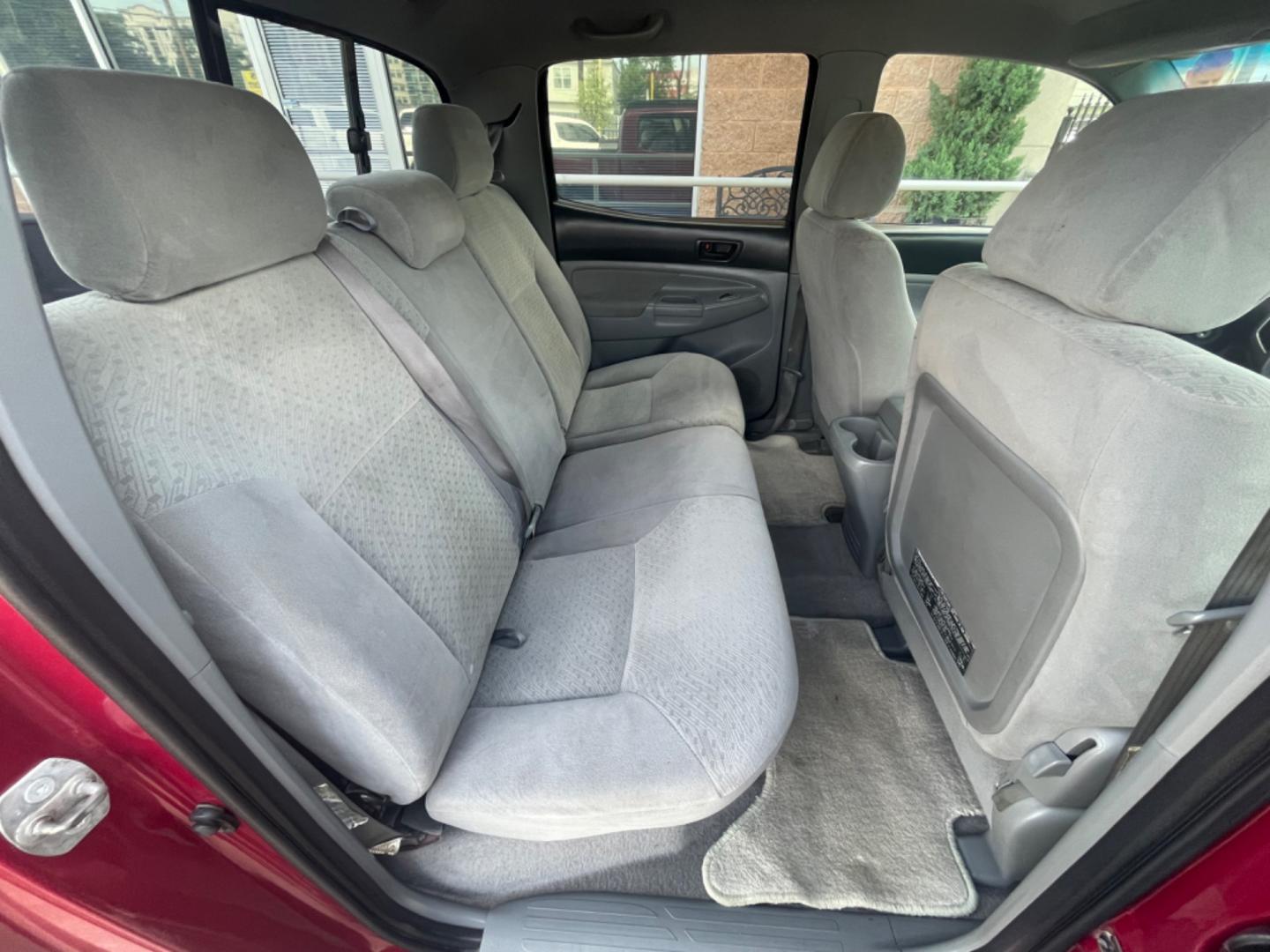 2006 Red /Silver Toyota Tacoma Sr5 (5TEJU62N26Z) with an 4.0L engine, Automatic transmission, located at 1501 West 15th St., Houston, 77008, (713) 869-2925, 29.797941, -95.411789 - Photo#6