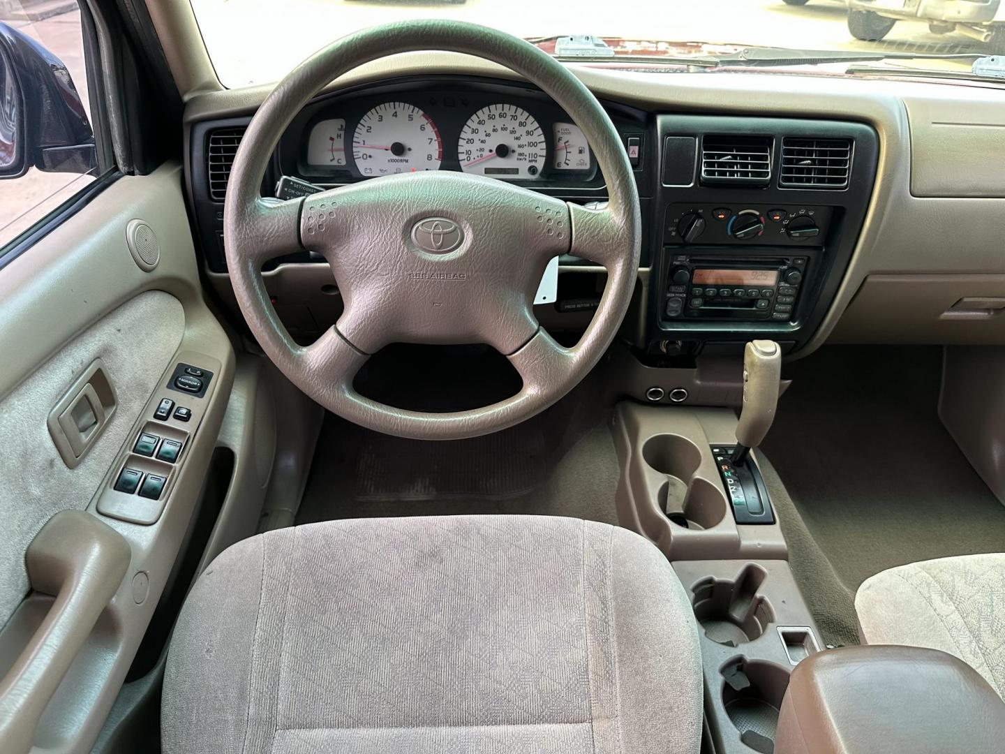 2001 Toyota Tacoma PreRunner Double Cab V6 2WD (5TEGN92N41Z) with an 3.4L V6 DOHC 24V engine, 4-Speed Automatic Overdrive transmission, located at 1501 West 15th St., Houston, 77008, (713) 869-2925, 29.797941, -95.411789 - Photo#8