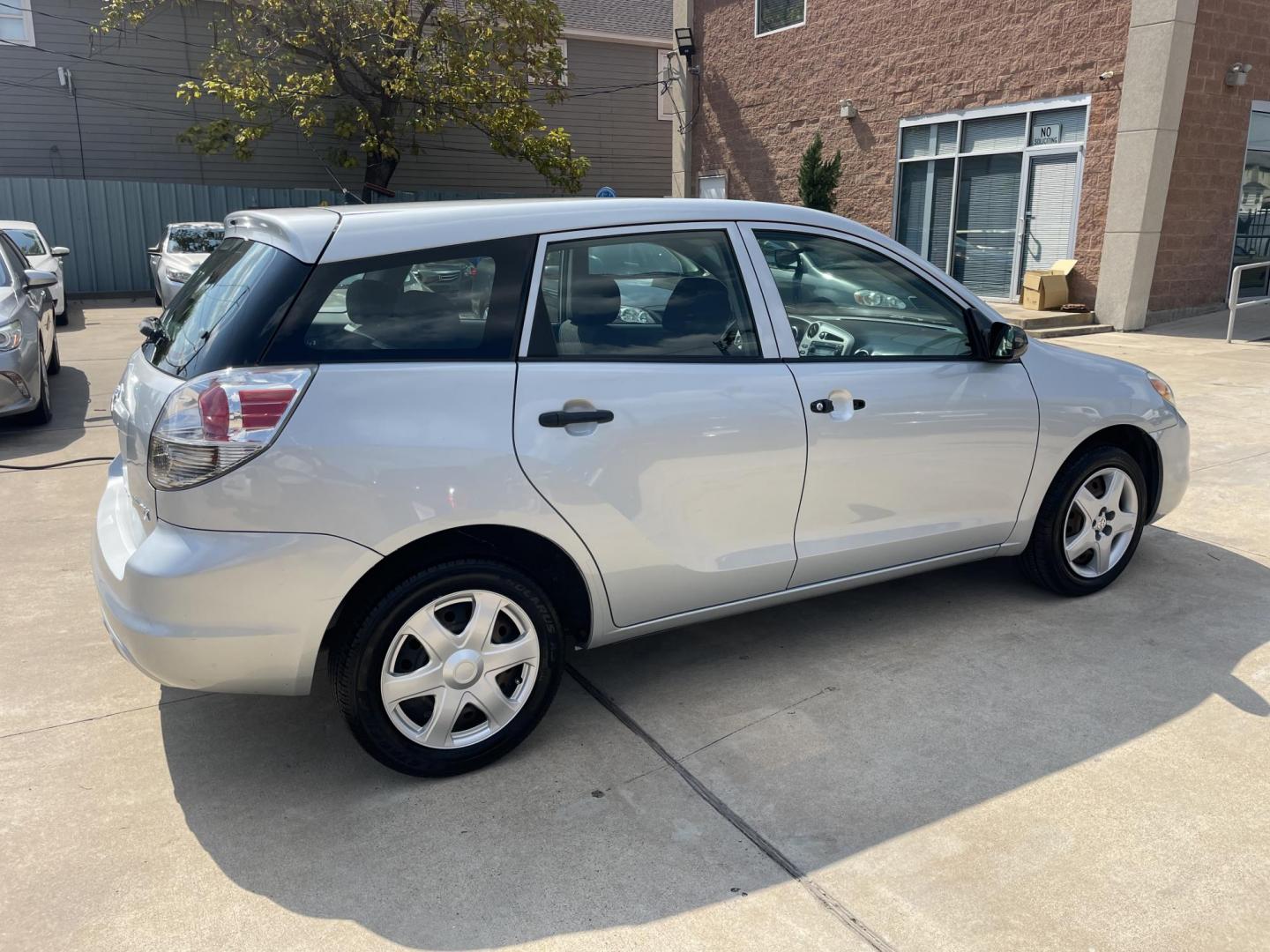 2008 Silver /Gray Toyota Matrix 2WD (2T1KR32E98C) with an 1.8L L4 DOHC 16V engine, Automatic transmission, located at 1501 West 15th St., Houston, 77008, (713) 869-2925, 29.797941, -95.411789 - Photo#1