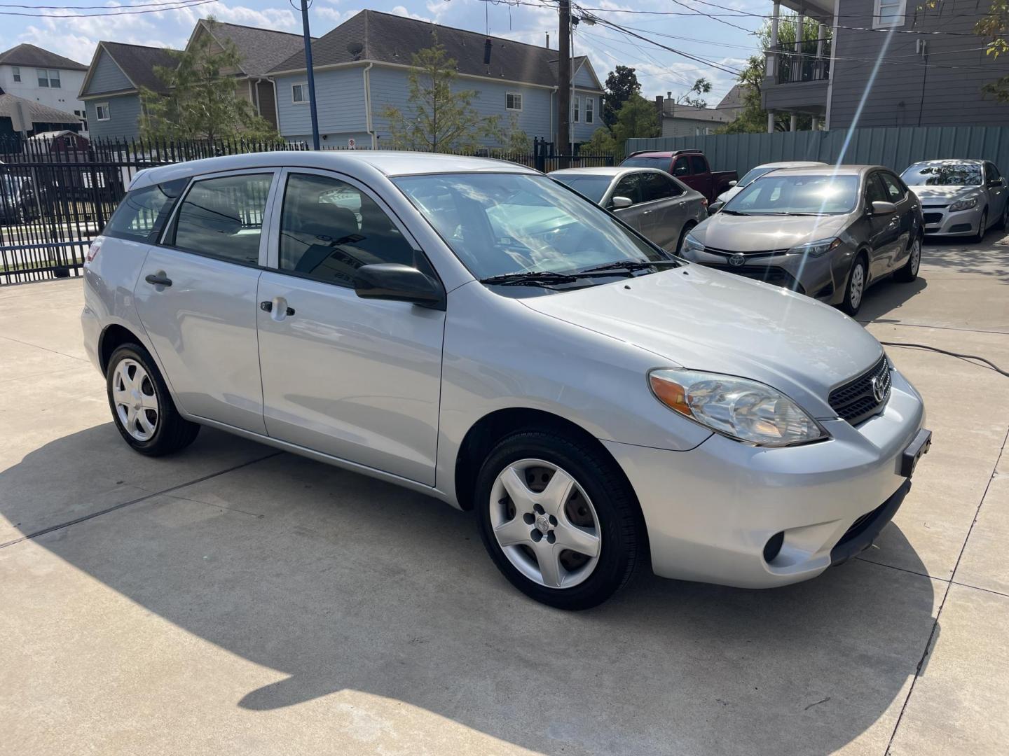 2008 Silver /Gray Toyota Matrix 2WD (2T1KR32E98C) with an 1.8L L4 DOHC 16V engine, Automatic transmission, located at 1501 West 15th St., Houston, 77008, (713) 869-2925, 29.797941, -95.411789 - Photo#2