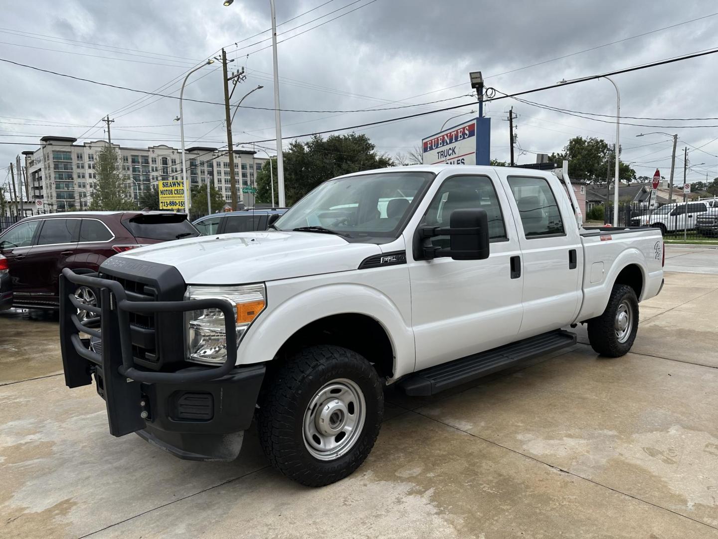 2013 Ford F-250 SD King Ranch Crew Cab 4WD (1FT7W2B65DE) with an 6.2L V8 OHV 16V engine, 6-Speed Automatic transmission, located at 1501 West 15th St., Houston, 77008, (713) 869-2925, 29.797941, -95.411789 - Photo#0