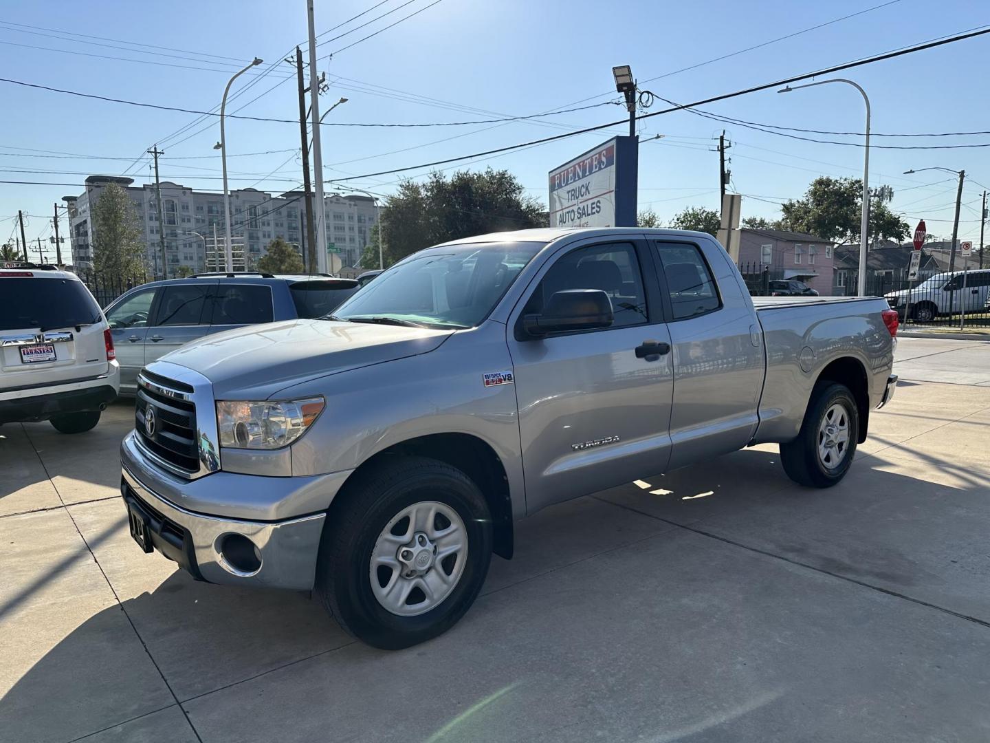 2010 Silver /Silver Toyota Tundra SR5 5.7L FFV Double Cab 4WD (5TFUW5F14AX) with an 5.7L V8 DOHC 32V FFV engine, 6-Speed Automatic Overdrive transmission, located at 1501 West 15th St., Houston, 77008, (713) 869-2925, 29.797941, -95.411789 - Photo#1