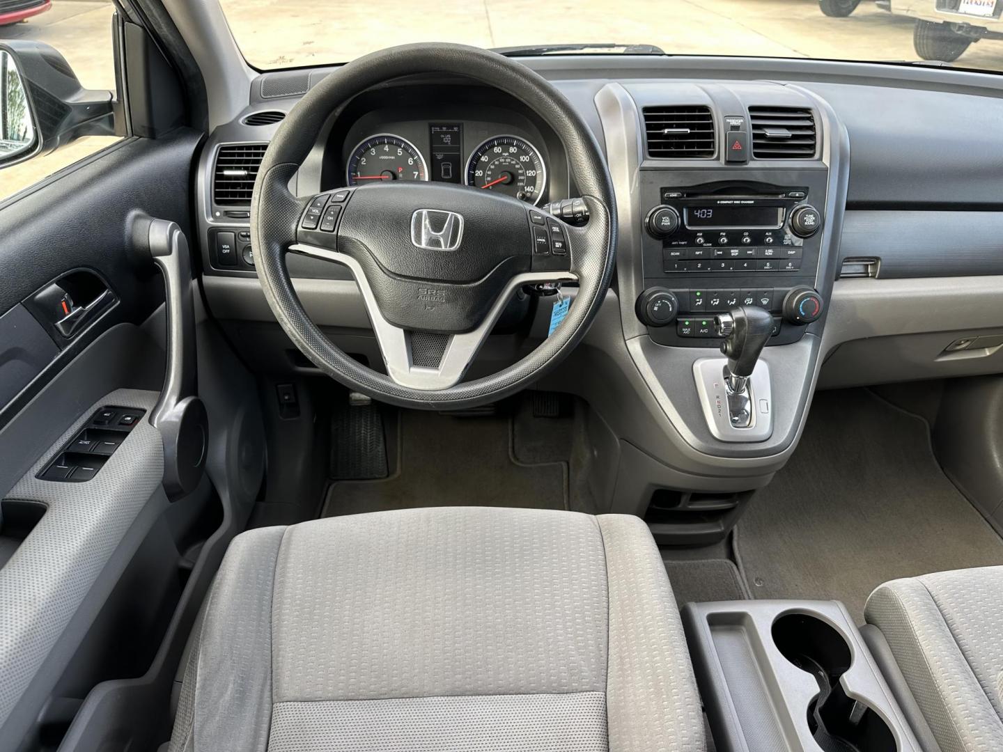 2008 Silver /Silver Honda CR-V EX 4WD AT (JHLRE48538C) with an 2.4L L4 DOHC 16V engine, 5-Speed Automatic Overdrive transmission, located at 1501 West 15th St., Houston, 77008, (713) 869-2925, 29.797941, -95.411789 - Photo#8