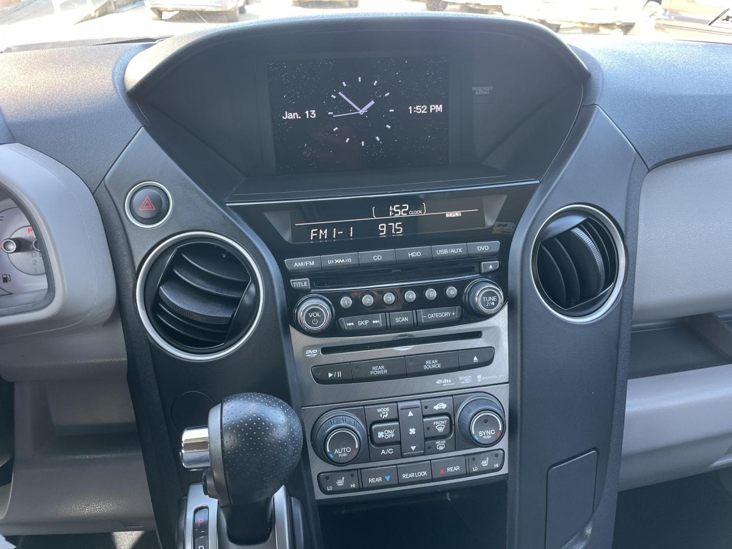 2014 White /Silver Honda Pilot Touring 2WD 5-Spd AT with DVD (5FNYF3H90EB) with an 3.5L V6 SOHC 24V engine, 5-Speed Automatic transmission, located at 1501 West 15th St., Houston, 77008, (713) 869-2925, 29.797941, -95.411789 - Photo#13