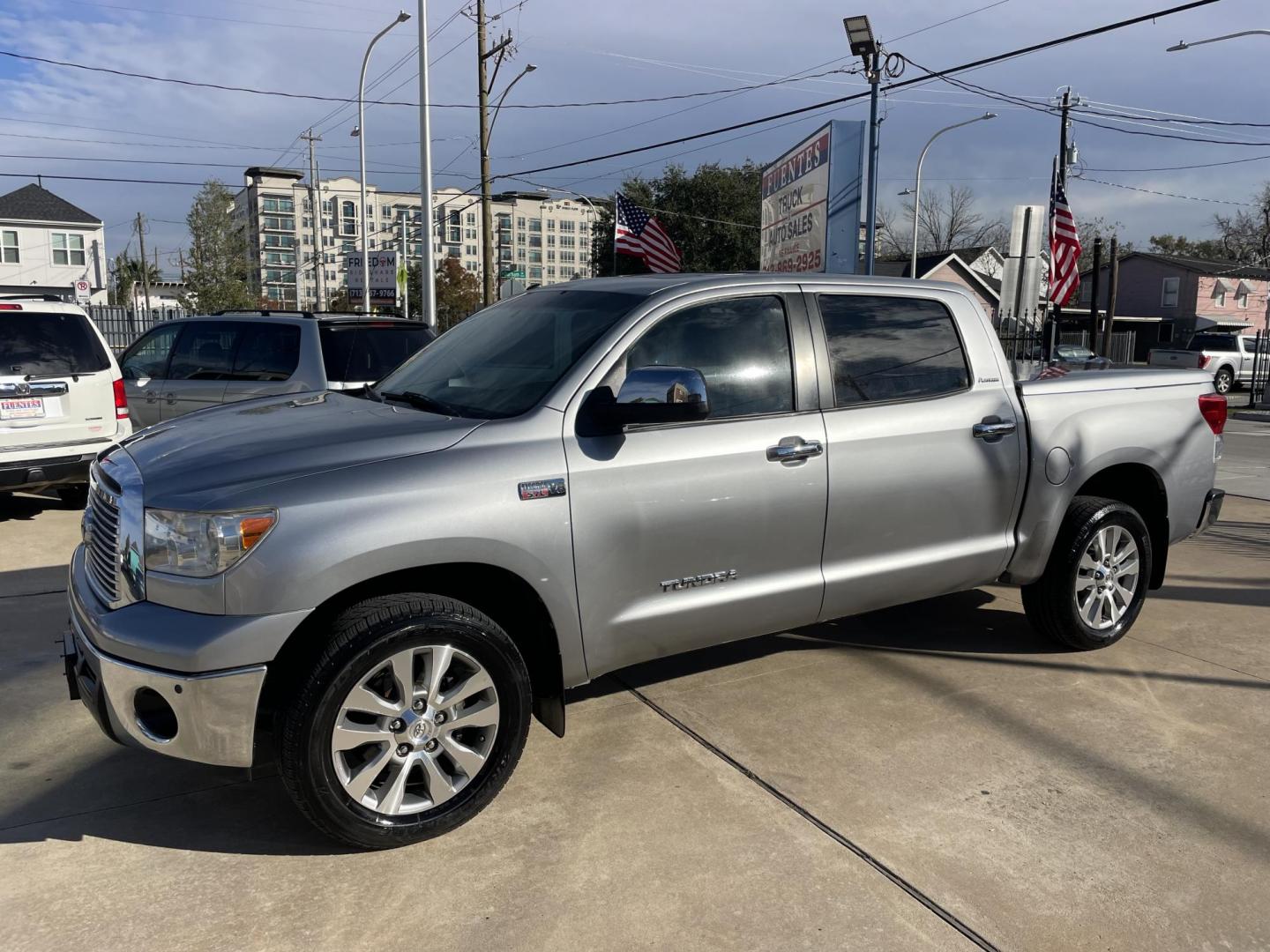 2010 Silver /Silver Toyota Tundra Limited 5.7L FFV CrewMax 4WD (5TFHW5F12AX) with an 5.7L V8 DOHC 32V FFV engine, 6-Speed Automatic Overdrive transmission, located at 1501 West 15th St., Houston, 77008, (713) 869-2925, 29.797941, -95.411789 - Photo#2