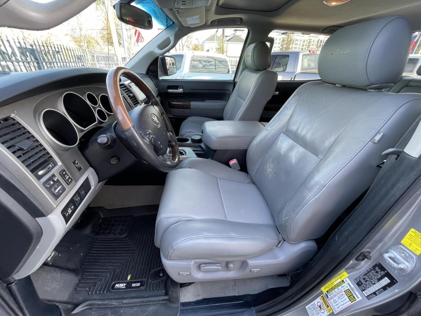 2010 Silver /Silver Toyota Tundra Limited 5.7L FFV CrewMax 4WD (5TFHW5F12AX) with an 5.7L V8 DOHC 32V FFV engine, 6-Speed Automatic Overdrive transmission, located at 1501 West 15th St., Houston, 77008, (713) 869-2925, 29.797941, -95.411789 - Photo#4